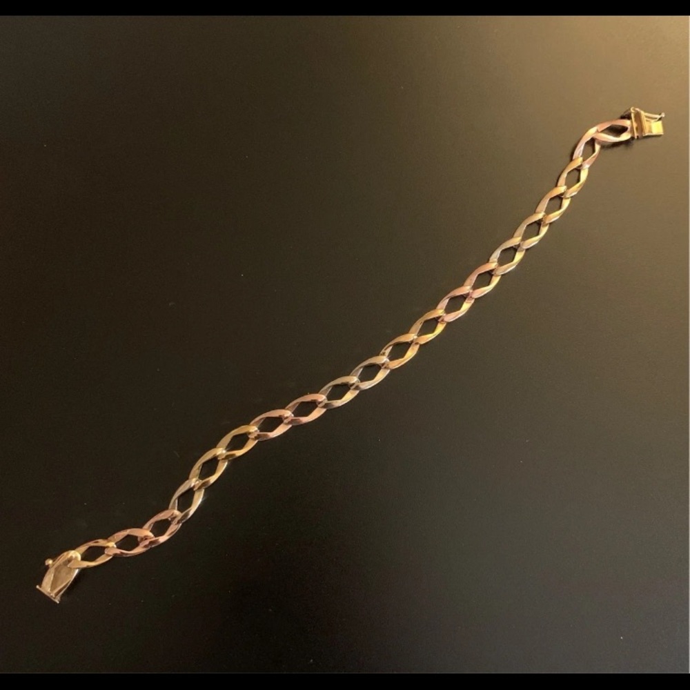 PLEASE NO OFFERS ON THIS BRACELET